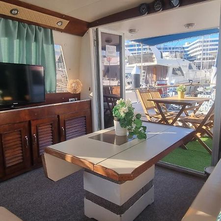 Beautiful And Comfy Boat In Barcelona With Boat Tour Option Hotel Exterior foto