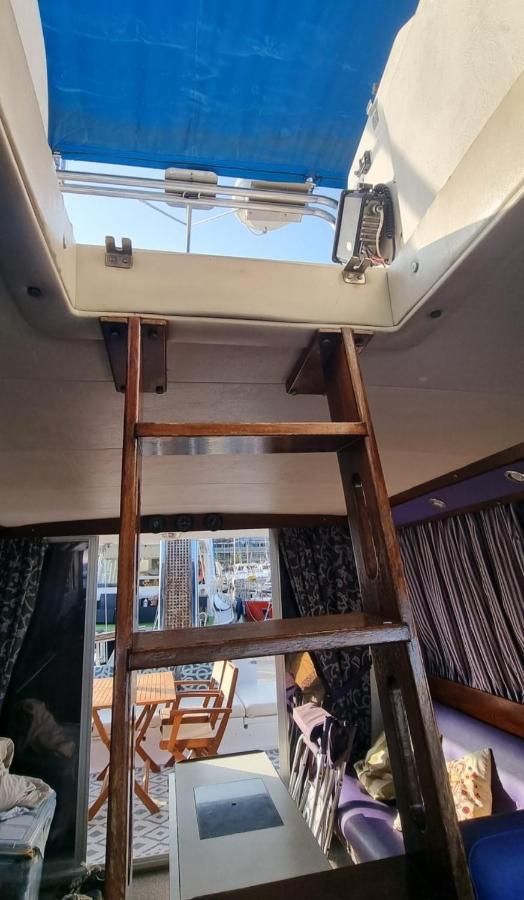 Beautiful And Comfy Boat In Barcelona With Boat Tour Option Hotel Exterior foto