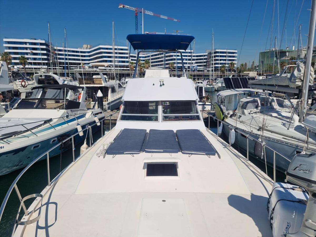 Beautiful And Comfy Boat In Barcelona With Boat Tour Option Hotel Exterior foto