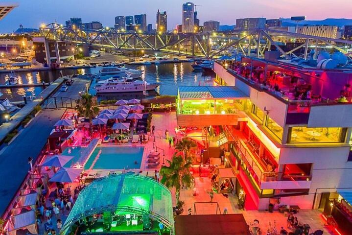 Beautiful And Comfy Boat In Barcelona With Boat Tour Option Hotel Exterior foto