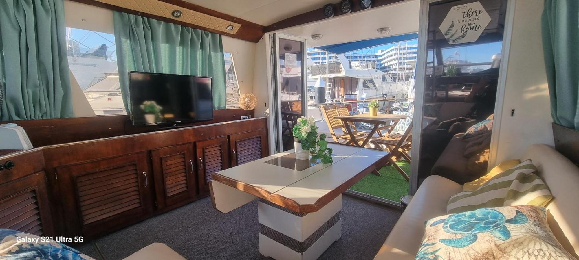 Beautiful And Comfy Boat In Barcelona With Boat Tour Option Hotel Exterior foto